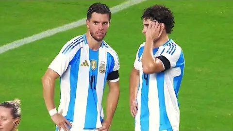 “赞助商临时团队遥控车失控，姆总现场协助引导移车解决”