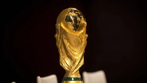 莫兰特爆发砍36分，三分8中8高效制胜，揽下3篮板6助攻2断，失误6次仍亮眼